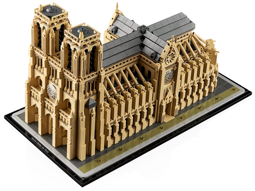 LEGO architectuurset Notre-Dame van Parijs 21061 met gedetailleerde weergave van de iconische torens en gotische architectuur van de beroemde Parijse kathedraal