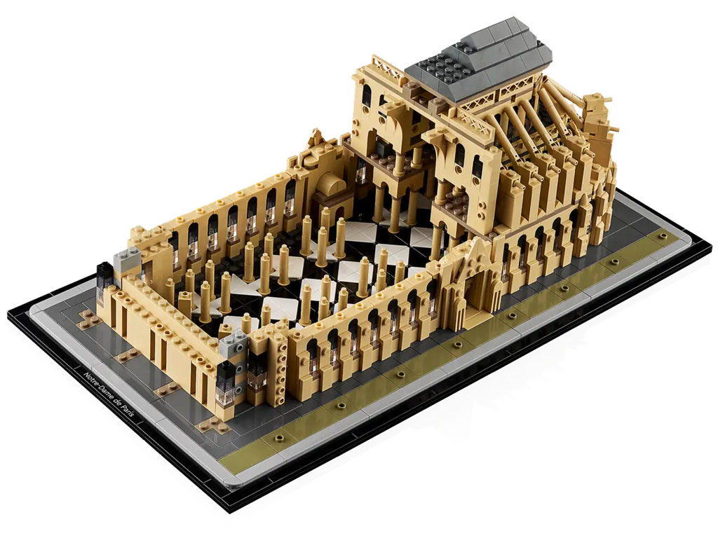 LEGO architectuurset Notre-Dame van Parijs 21061 met gedetailleerde weergave van de iconische torens en gotische architectuur van de beroemde Parijse kathedraal