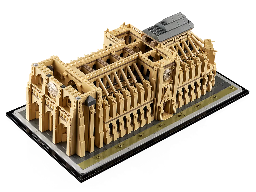 LEGO architectuurset Notre-Dame van Parijs 21061 met gedetailleerde weergave van de iconische torens en gotische architectuur van de beroemde Parijse kathedraal