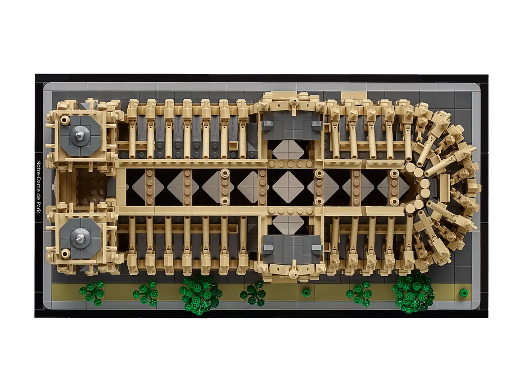 LEGO architectuurset Notre-Dame van Parijs 21061 met gedetailleerde weergave van de iconische torens en gotische architectuur van de beroemde Parijse kathedraal