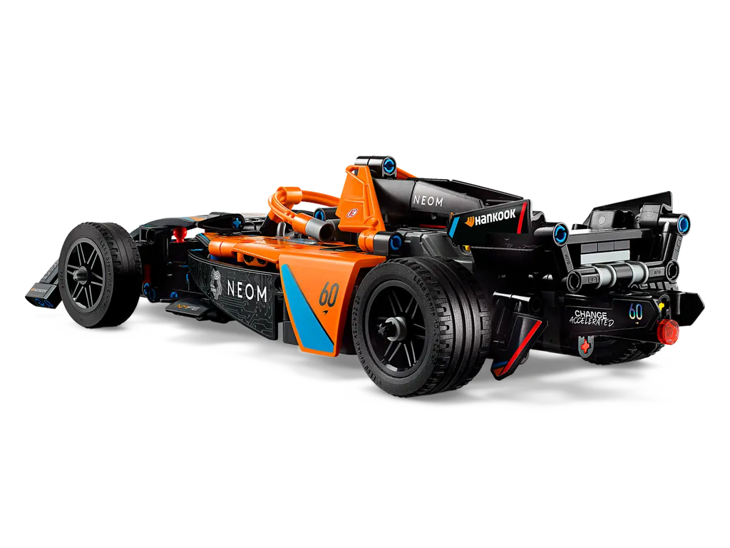 LEGO NEOM McLaren Formula E-Race Car 42169 - Gedetailleerd model van de NEOM McLaren Formula E-racewagen met aerodynamische bouwstenen en realistische kenmerken voor elektrische racen