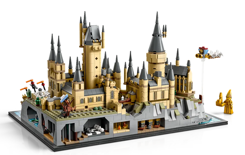 LEGO Kasteel Zweinstein™ en terrein 76419 - Gedetailleerd model van het iconische kasteel met kleurrijke bouwstenen en authentieke details.